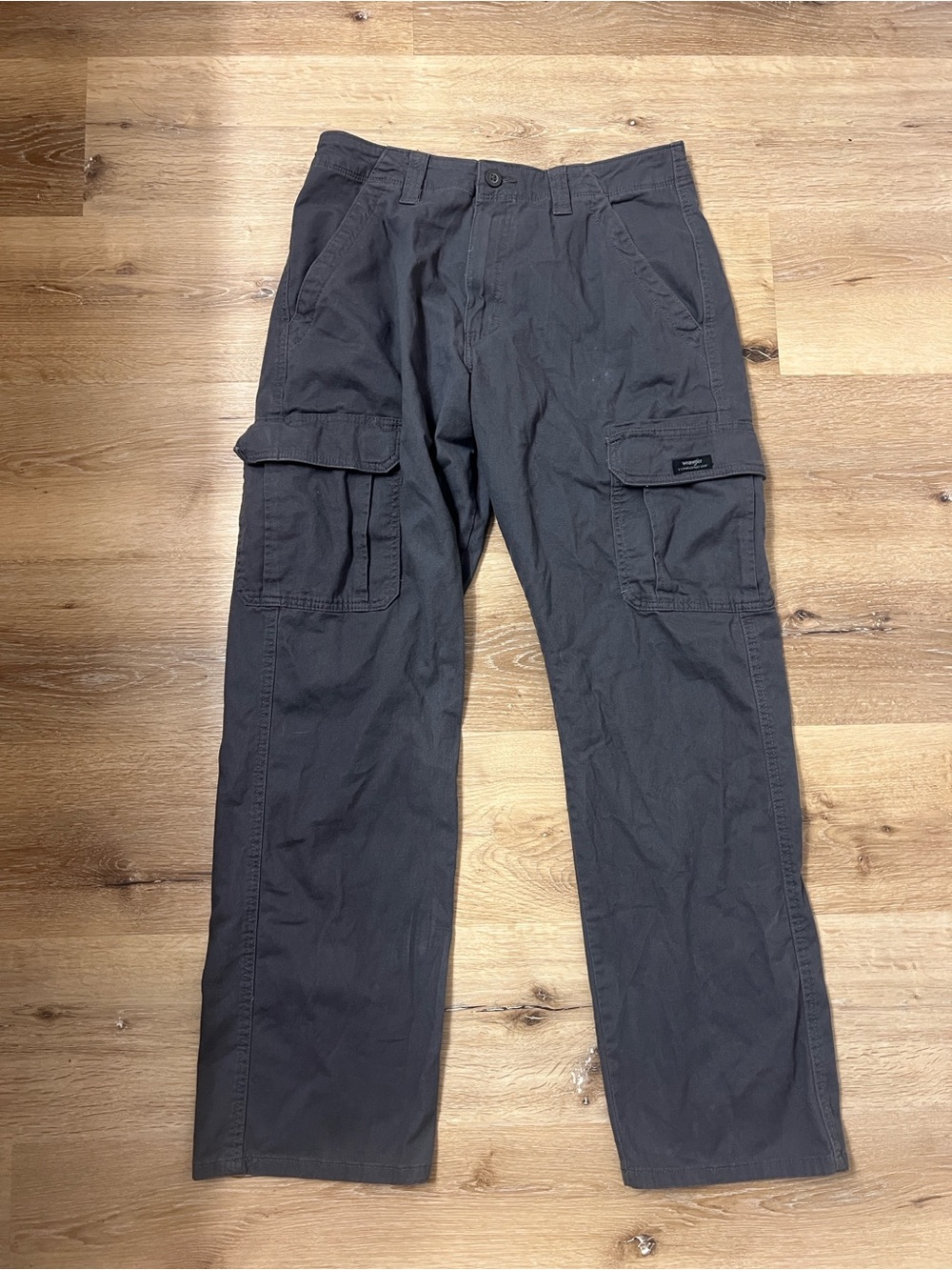 32x32 Relaxed Cargo